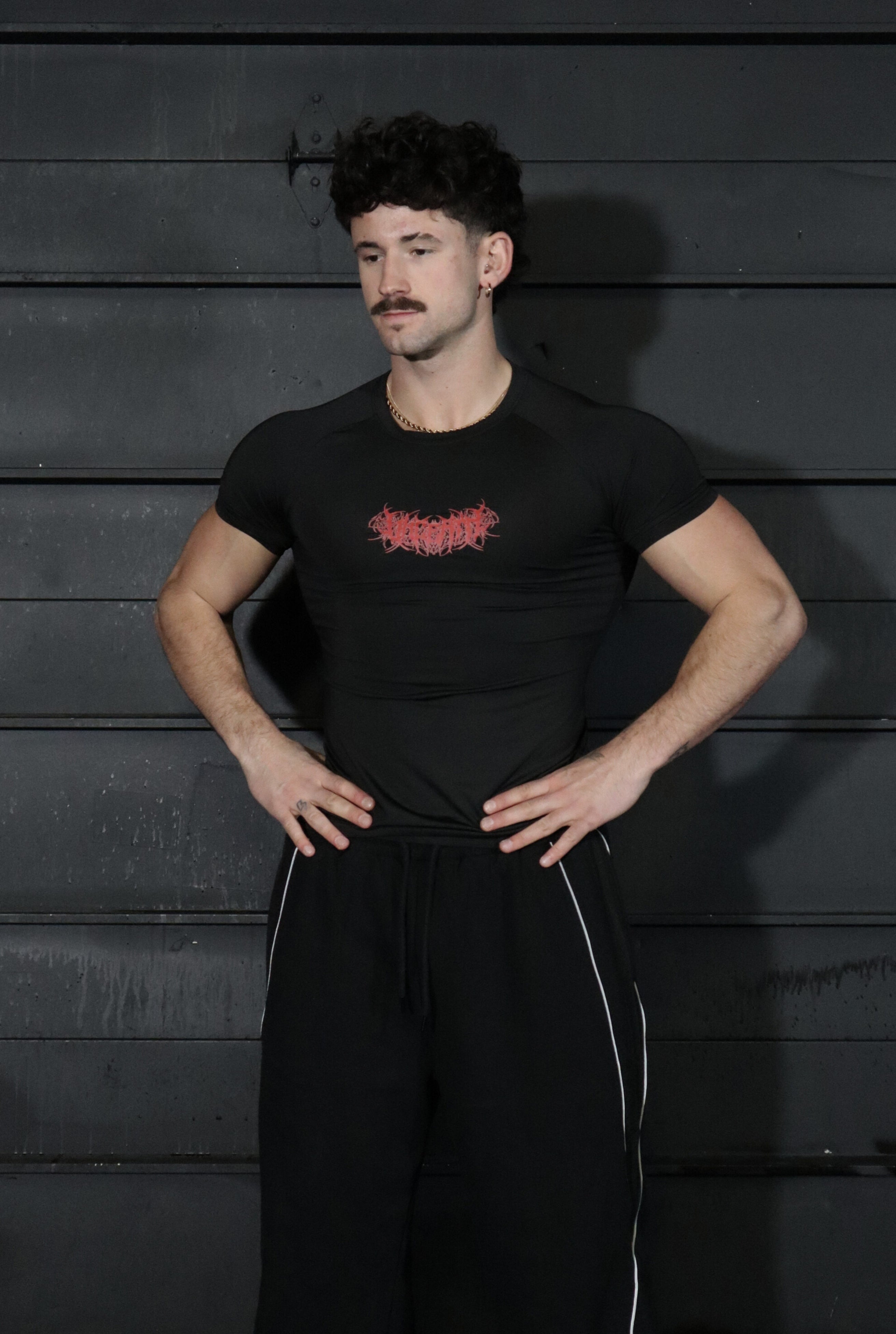 UC045 Venom Compression Tee - Black/Red