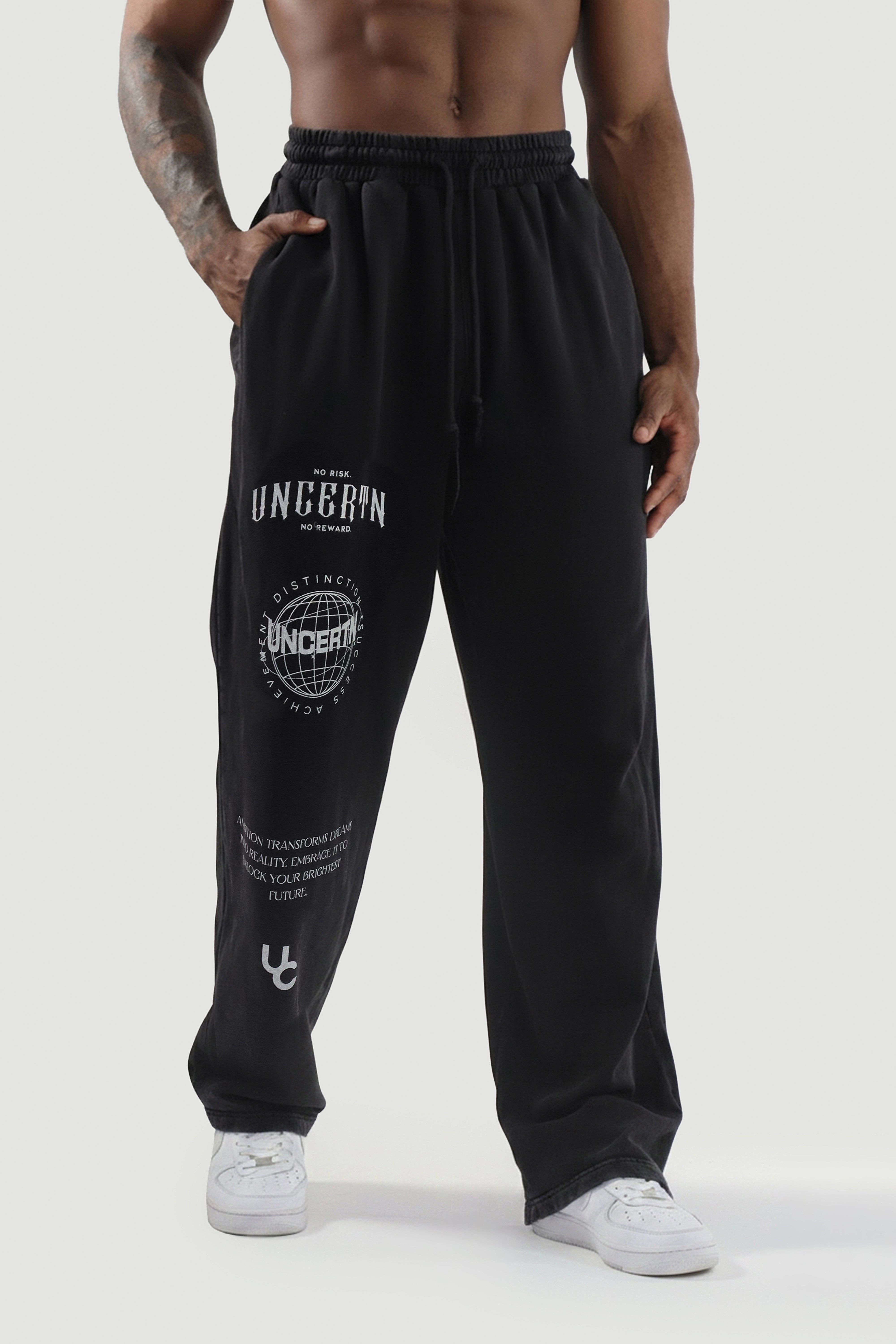 UC016 Legacy Oversized Joggers - Black Wash