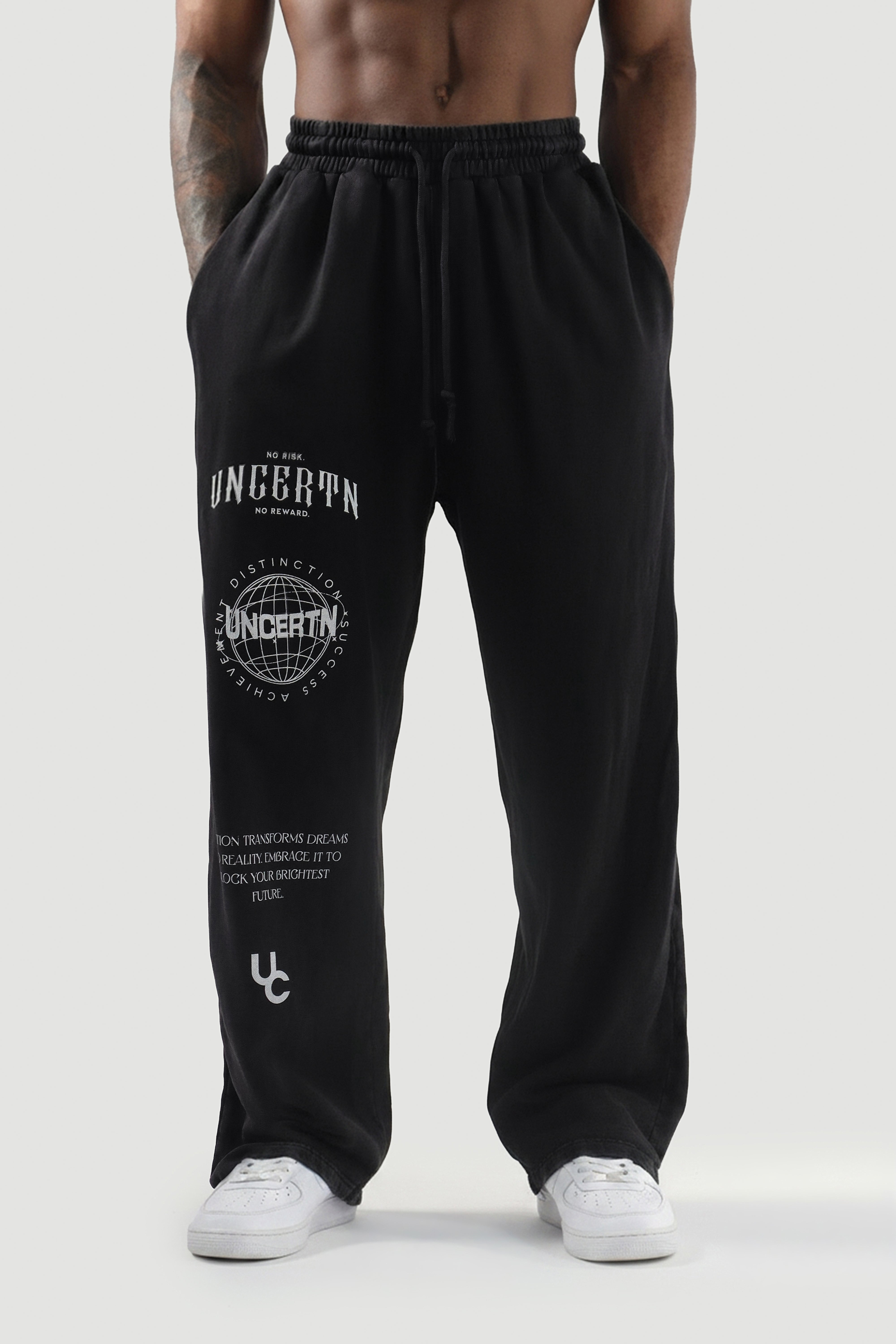 UC016 Legacy Oversized Joggers - Black Wash