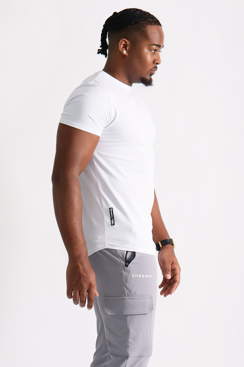 UC01 Arrival Scoop Tee - White