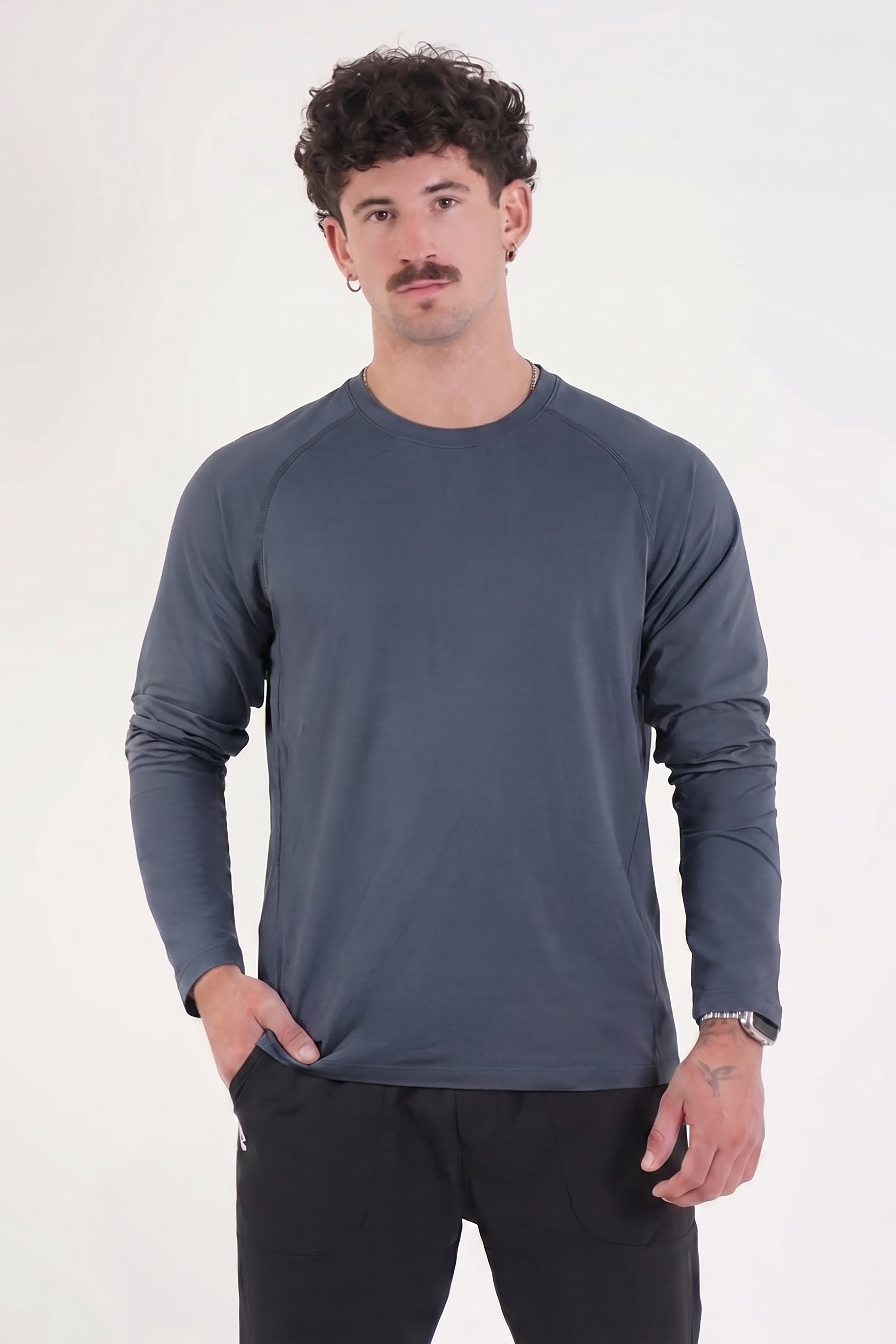 UC032 Summit Longsleeve - Navy