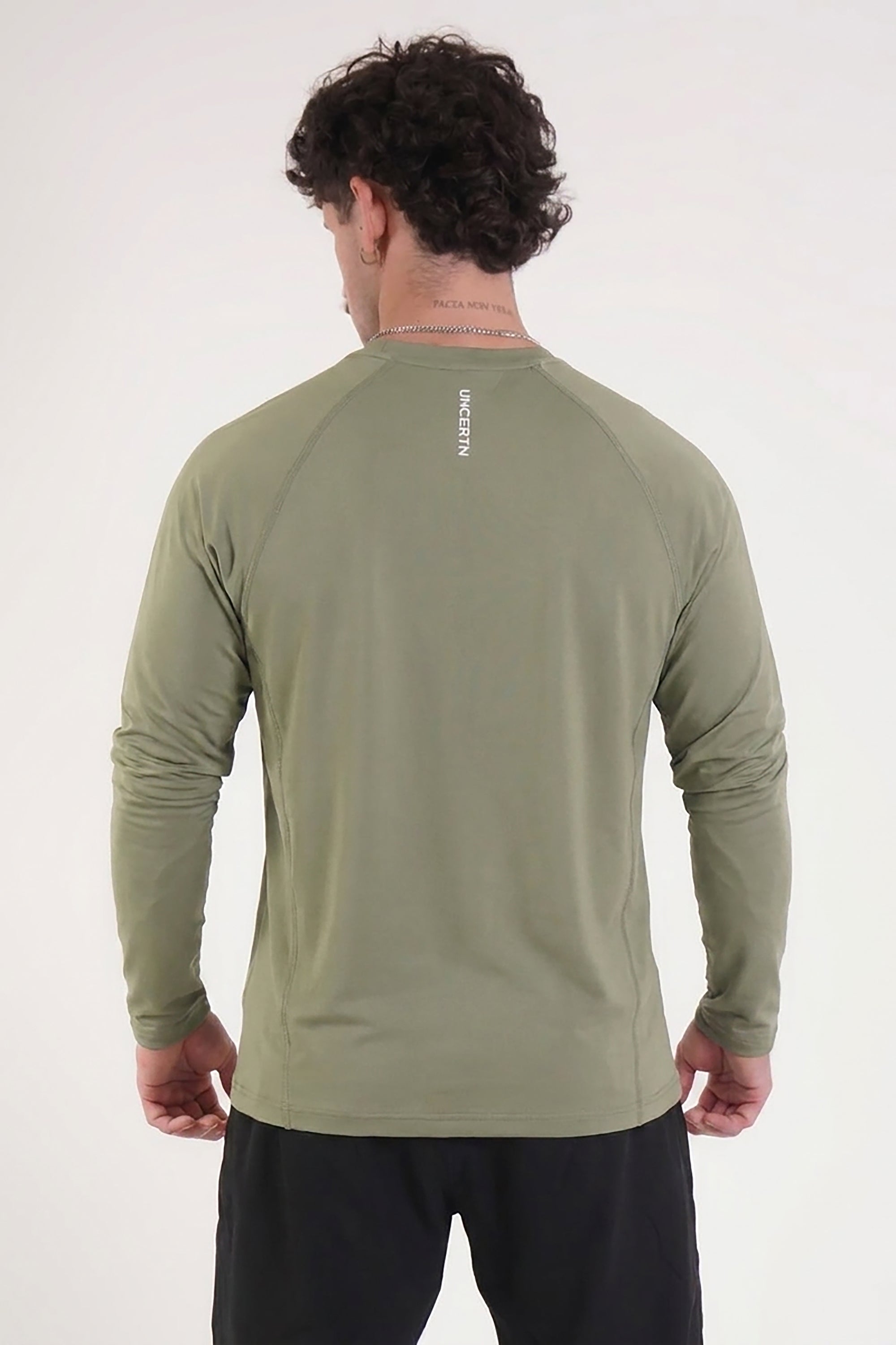UC032 Summit Longsleeve - Moss Green