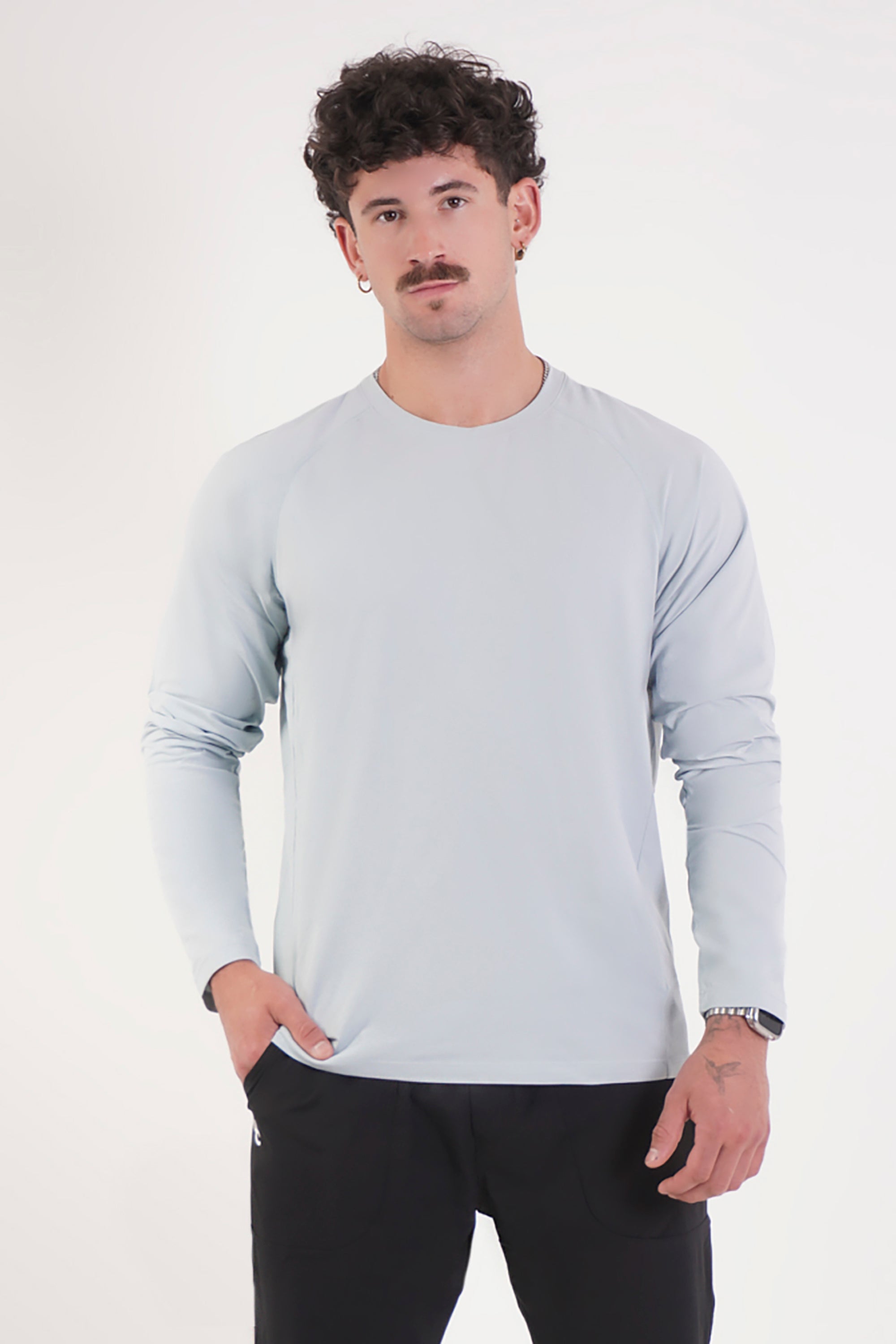 UC032 Summit Longsleeve - Sky Blue