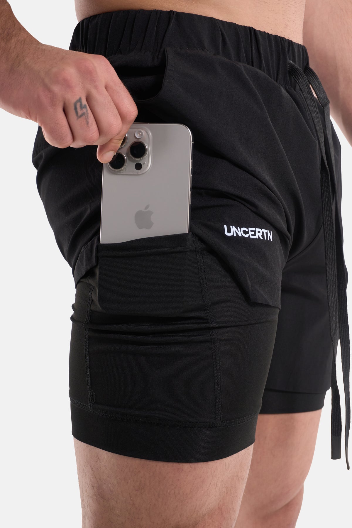 UC032 Summit Liner Shorts - Black